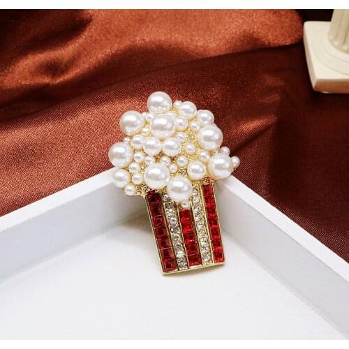 Elegant Alloy Pearls Pretty Brooches Pin Clothing Scarf Decoration