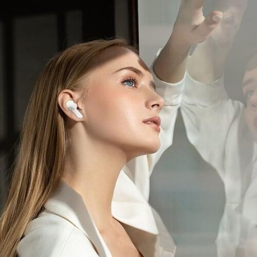 Wireless Bluetooth Headphone 5.0 In-Ear TWS Stereo Bluetooth Waterproof Sports Headset With Spherical Wireless Charging Case