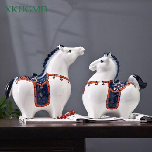 Nordic Creative Ceramics Blue And White Porcelain Pony Art Decoration Living Room Bedroom TV Cabinet Home Decorat Ornaments