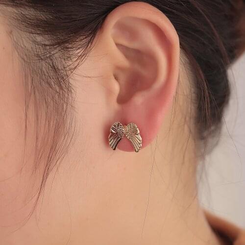 Delicate Wings Earrings For Girls Women Guardian Angel Studs Piercing Anti-allergy Pendiente Trendy Jewelry Gift