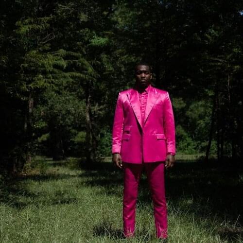 Rose Red Satin One Buttons Peak Lapel 2 Pieces Slim Fit Groomsman For Wedding Prom Party Dress Custom Made ((Jacket+Pants)