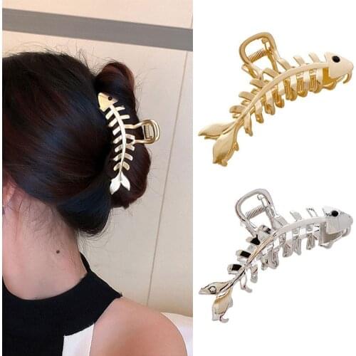Golden Metal Hair Claw Clip Geometric Large Barrette Crab Vintage Metal Hairpin Ponytail Hair Clip Bath for Women Girls Hair Acc