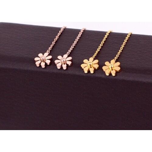 Elegant Cool Daisy Rose Gold Hanging Earrings Ear Stud Female Fashion All-match Chrysanthemum Earrings Ornament