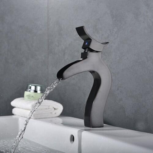 Basin Faucet Sink Faucet Black Oil/Nickel Brass Cold and Hot Water Bathroom Faucet Mixer Tap Single Hole Mixer Deck Mounted Taps