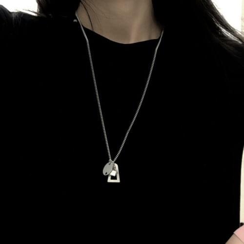 Day by day Wang Yibo same necklace retro cool wind simple titanium steel geometric pendant small square neck chain