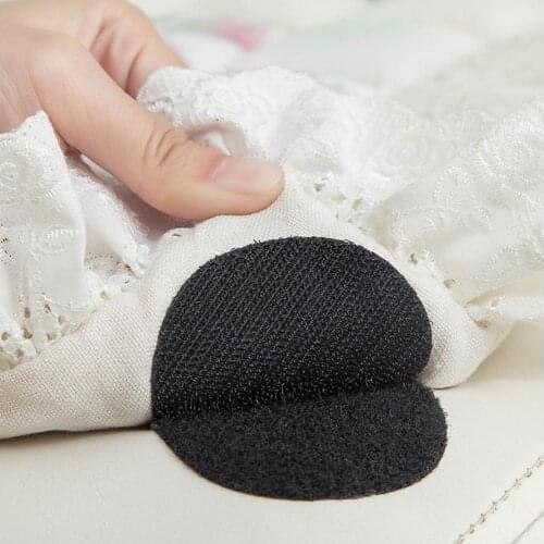 5Pcs Sofa Cushion Gripper Bed Sheet Clip Holder Seamless Double-sided Fixed Nonslip Adhesive for Carpet Bed Sofa Cover Cushion
