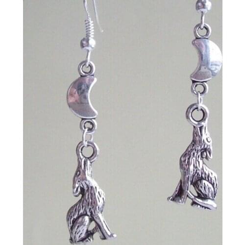 WUYUJINGNIRUI Dangle Earrings