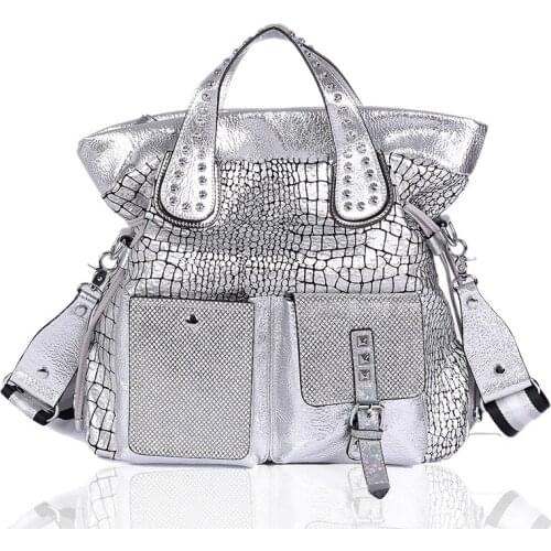 Large Capacity Women Bag 2021 New Fashion Handbags Soft Leather Diagonal Bags Silver Casual Single Shoulder Messenger Bag Bolsa