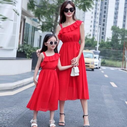 Summer 2020 new Slim Mother Daughter Dress Off One Shoulder Ruffled Tank Mommy and Me Dress Family Matching Clothes Pajamas Mum