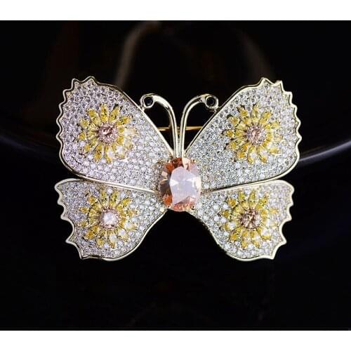 Cubic Zirconia Butterfly Brooches Pins For Women Shining Crystal Insect Bouttoniere Brand Deisgn Fashion Wedding Party Corsage