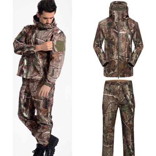 Mens Outdoor Sport Sharkskin Waterproof Jacket And Pants Tactical Hunting Clothing Military Army Camouflage Uniforms