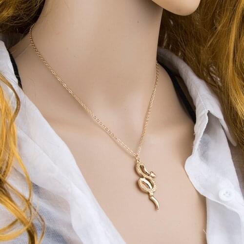 Snake Necklace for Women New Animal Snake Dangle Pendant Necklace Minimalist Style Trendy Female Birthday Jewelry Bijoux Gift