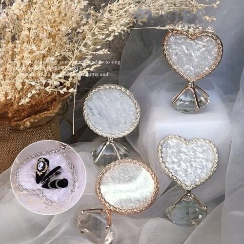1pcs Shell Palette False Nail Display Stand Tools Shiny Diamond Crystal Salon Shop Decorations Jewelry Photo Props Accessories