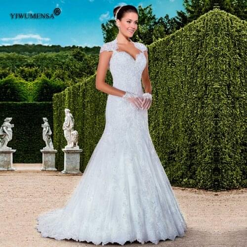 Scalloped Short Sleeves Lace Mermaid Wedding Dress 2021 White Appliques Beaded Crystals Princess Luxury Bridal Gown Tulle Back