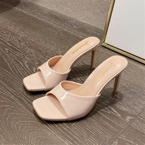 2021 Heels Fashion Soft Cozy PU Leather Peep Toe Shoe Womens Slippers Outdoor Designer Sandals Mule Elegant Slides
