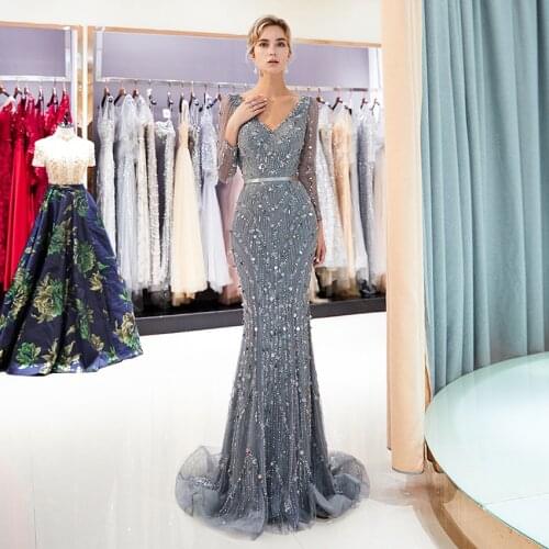 2020 Long Sleeved Lace Evening Dresses V Neckline Formal Women Party Mermaid Dresses Luxury Tulle Crystal Beaded