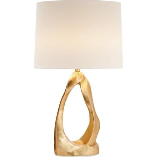 Modern Luxury Golden Table Lamps for Living Room Bedside Lamp Led Desk Lamp Designer Simple Table Lamps Home Deco Light Fixtures