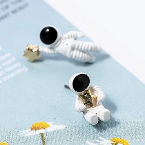 Asymmetric Pentagram Contracted Earrings Fashion Ladies Earrings Space Astronauts Small Stud Earrings Fashion Woman Earrings