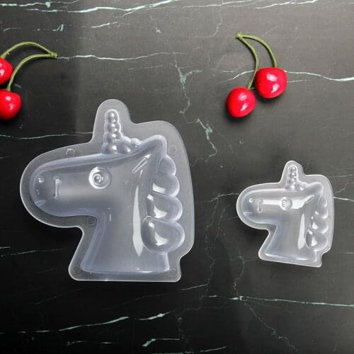 Free Shipping New Plastic 2PCS Transparent Horse Heads Shape Chocolate Mould DIY Baking Mold