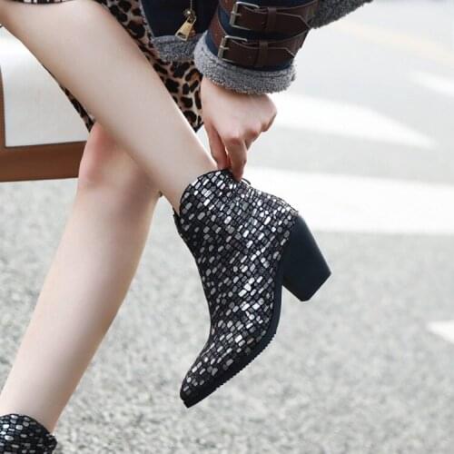 Spring and autumn 2019 short boots with zipper back, pointed toe, thick heel, Martin boots, ankle boots, womens boots, single b