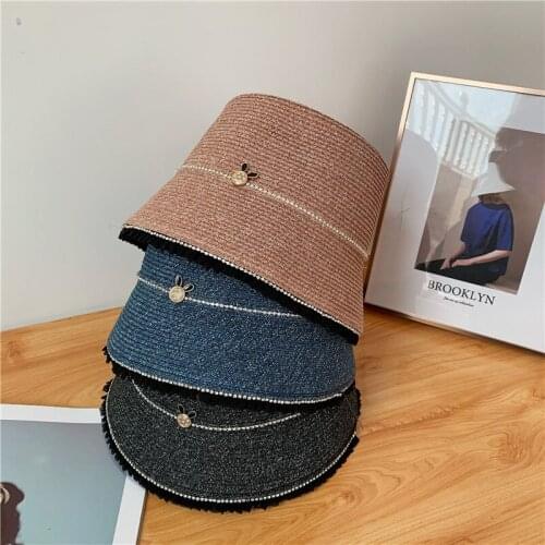 Straw Hat Summer Beach Sun Shade Hat Women Luxury Designer Cloche Bucket Hats Sun Protection Frayed Caps with Rhinestones Band
