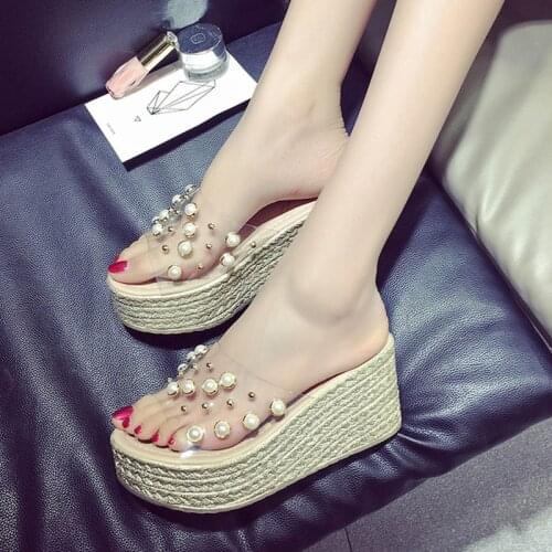 Womens Slippers Fashion Hundred Off Wearing Muffins Thick Bottom Waterproof Table Pearl Transparent Wedges Slippersld5f
