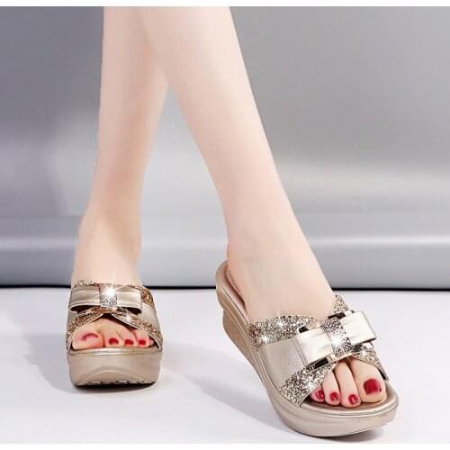 Slippers women 2020 new summer fashion outer wear sandals women thick bottom wedge heel womens bright bow bow slippers