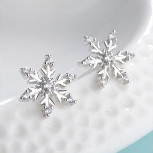 New Lovely Snowflake Charm Earring For Women Christmas Gift Silver Color Crystal Stud Earring Jewelry