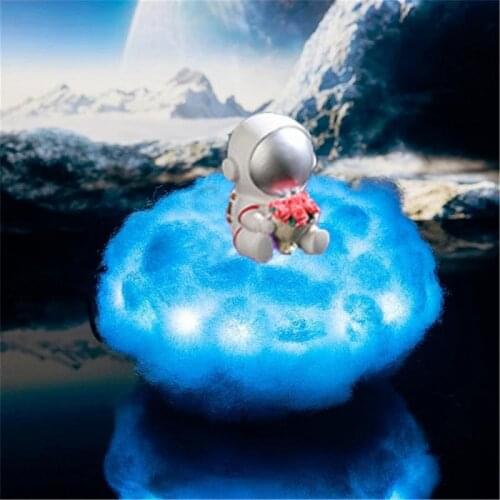 2021 Colorful Clouds Astronaut Lamp With Rainbow Effect LED Night Lamp Childrens Night Light Creative Birthday Gift Novelty