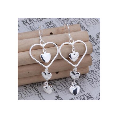 Free Shipping Wholesale fashion jewelry Earrings ,S925 Sterling Silver color Earrings . QE150