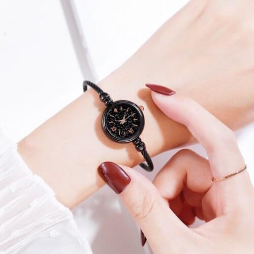 Fashion Women Watch Starry Twist Small Band Roman Numerals Round Dial Girl Watch Analog Quartz Ladies Wrist Watches reloj mujer