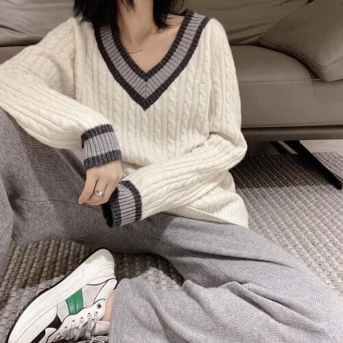Cashmere sweater womens 2020 autumn and winter new lazy thick white big V-neck sweater short sleeve loose knitted wool sweater