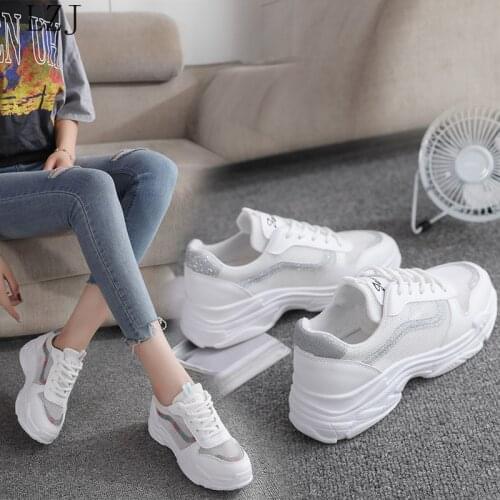 Women Casual Shoes Fashion Breathable Walking Mesh Flat Shoes Woman White Sneakers Women 2019 Tenis Feminino Gym Shoes Sport