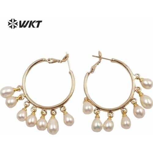WT-MPE031 Gorgeous white dangle pearl earrings women gold electroplated round hoop real pearl charming women earrings