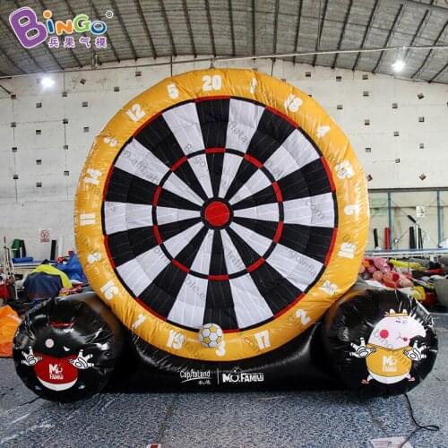 HOT outdoor Inflatable football shoot game /football darts / soccer kick game -toy