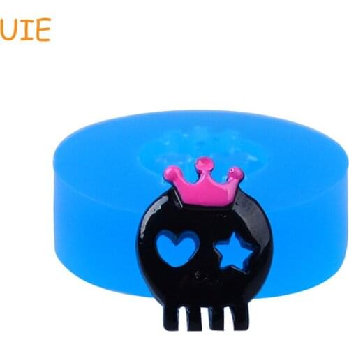 PYL695U 17.6mm Skull Head with Crown Silicone Mold for Cupcake Topper, Fondant, Jewelry, Resin, Candy, Clay, Icing, Fudge