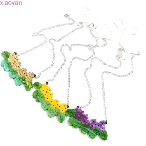 1pcs) Vantage Puakenikeni Flower Necklace Galaxy Green Hawaii Flower Acrylic Necklace