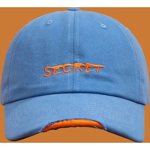 Womens Tide Brand Korean Version Of The Hole Letters Baseball Cap Soft Top Mens Tennis Cap Autumn Hip Hop Sun Visor