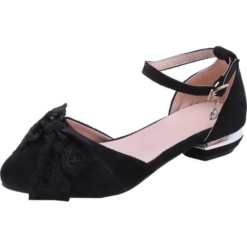 College wind 2019 spring and summer new bow buckle with size code 31-43 low heel hollow sandals