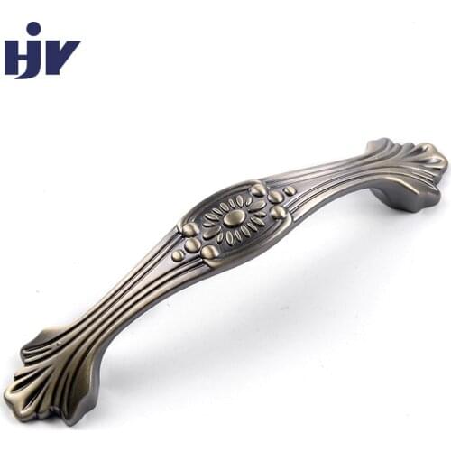 HJY Furniture Vintage Handle Cabinet Knobs Cupboard Drawer Zinc Alloy Pulls European Kitchen Wardrobe Door Handles Hardware Z437