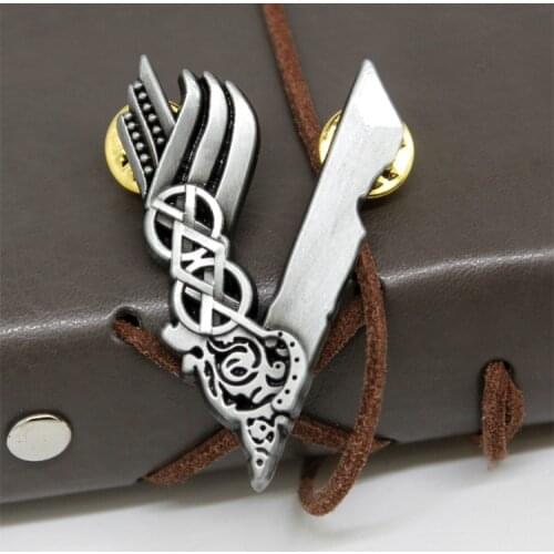 P1747 Dongmanli Hot Classic Vikings logo High quality brooch Party clothing Accessories Gifts Fashion pins badge