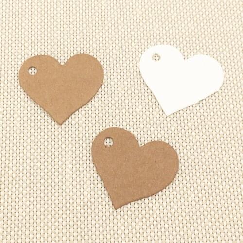100 pcs heart shaped small tag blank label for Kids Birthday Party Supplies Diy Scrapbook Craft Wedding Decoration 2.5x2.8 cm