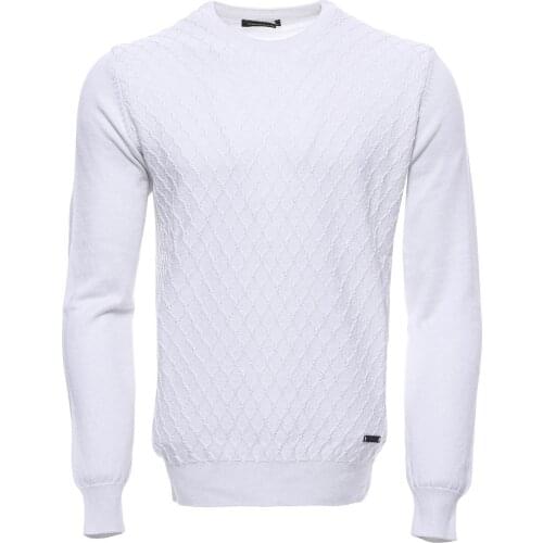 Diamond Pattern Circle Neck White Sweater