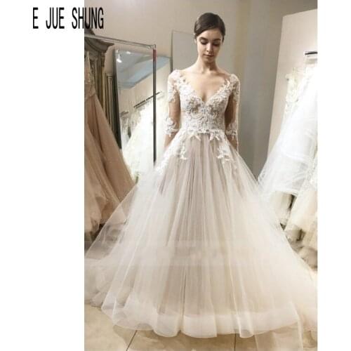E JUE SHUNG Chic Beach Wedding Dresses Sexy Deep V Neck Long Sleeves Lace Applique Wedding Gowns Zipper Back Boho Bride Dresses