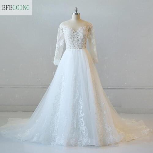 Luxurious Ivory Tulle Lace Appliques 3/4 Sleeves Floor-Length A-line Wedding dress Chapel Train Custom made