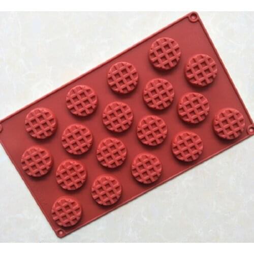 The spot wholesale 18 even DIY silicone mold round biscuits mold XG766