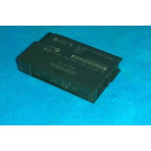 1PC USED Siemens 6ES7132-4BD30-0AA0