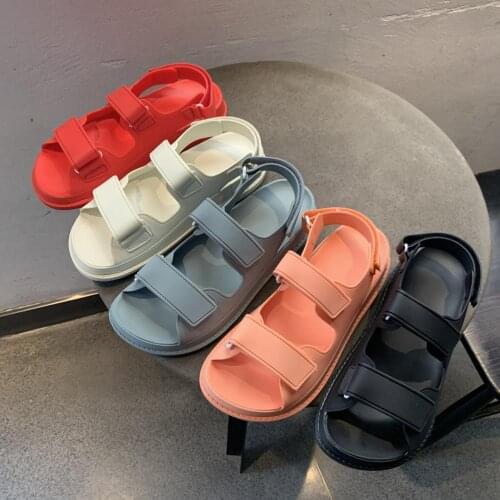 2020 New Womens Shoes Summer Sandals Leather Flat Shoes Hot Sell Outside Sandals Soft Hook&Loop Shoes Beach Zapatos Mujer