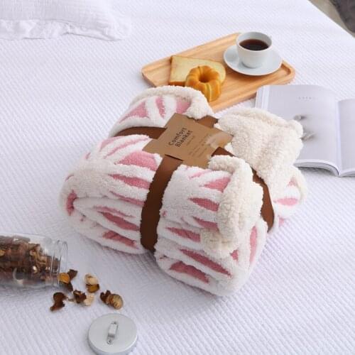2017 Hot 100% Cotton High quality Sheep velvet Blankets Winter warmth Knitted wool blanket Sofa/Bed cover quilt Knitted blanket