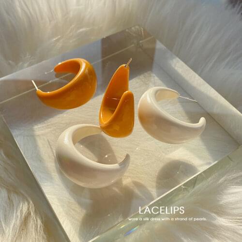 YAOLOGE 2021 New Big Arc Acrylic Stud Earrings Orange White Alloy Ear Accessories For Women Fashion Party Jewelry Gift Brincos